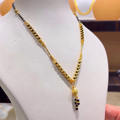 CHANDANA Brothers 12.19gms SHORT BLACK BEADS 22K Yellow Gold