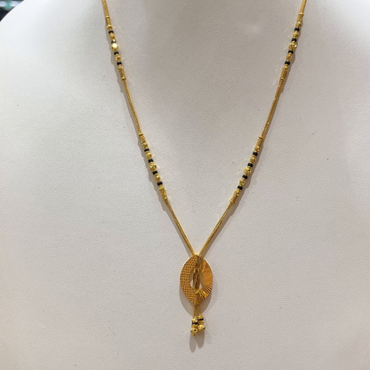 RS BROTHERS 12.673gms SHORT BLACK BEADS 22K Yellow Gold