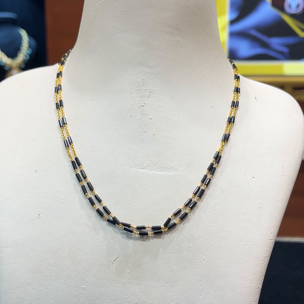 RS BROTHERS 5.494gms SHORT BLACK BEADS 22K Yellow Gold