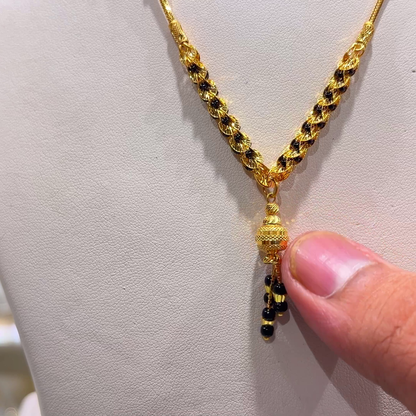 CHANDANA Brothers 12.19gms SHORT BLACK BEADS 22K Yellow Gold