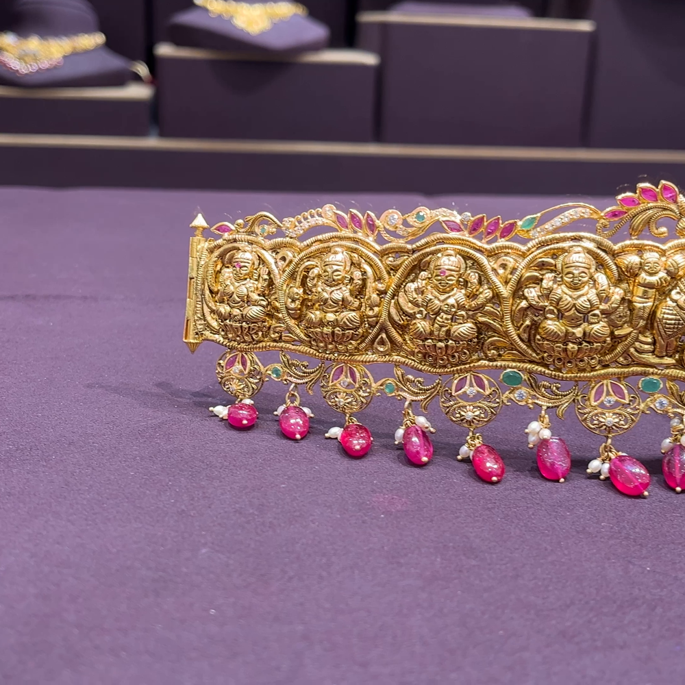 CMR 91.416gms VADDANAM 22K Nakshi