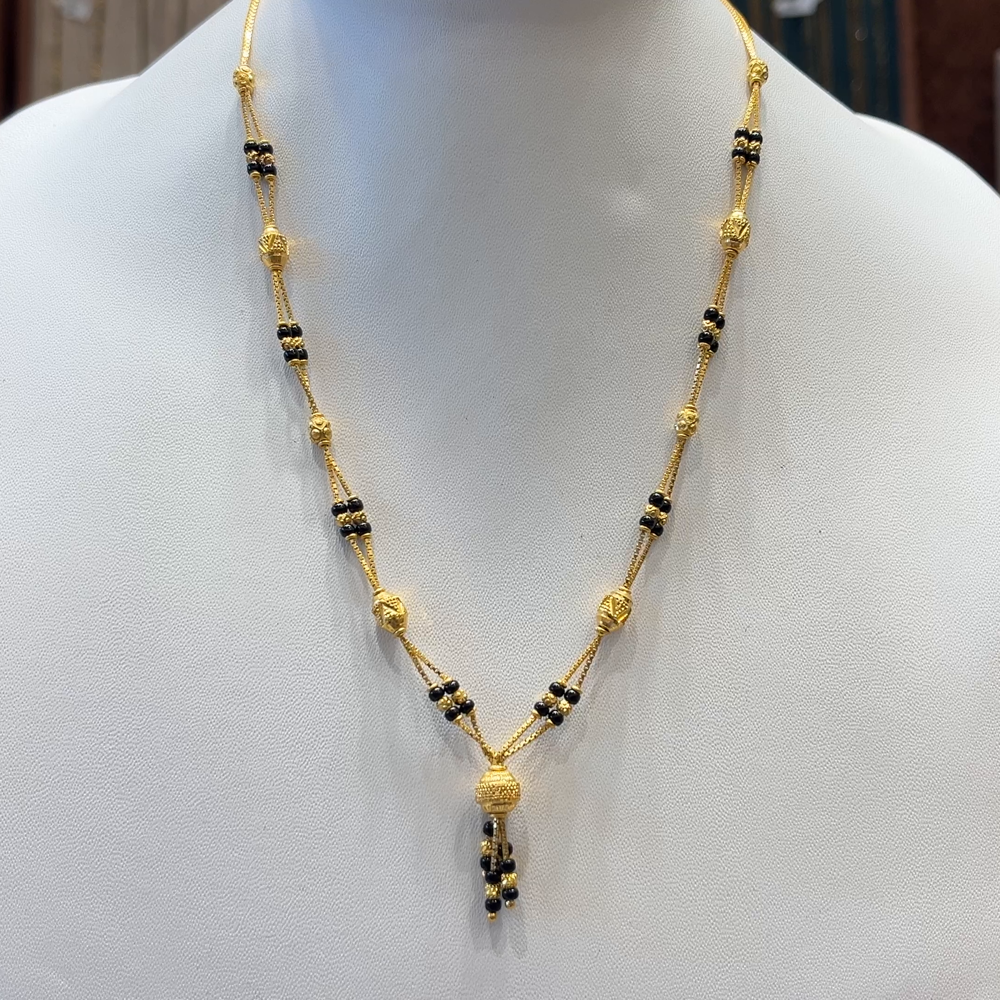 CMR 13.63gms SHORT BLACK BEADS 22K Nakshi