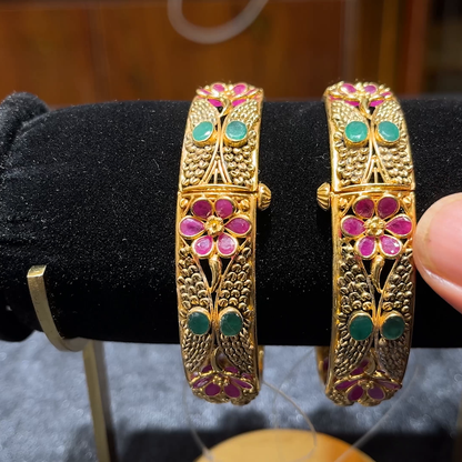 MUKUNDA JEWELLERS 22.88gms BANGLES 22K Yellow Gold