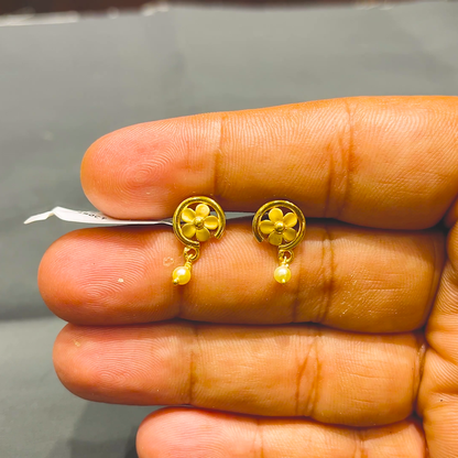 SOUTH INDIA 3.057gms EARRINGS 22K Yellow Gold