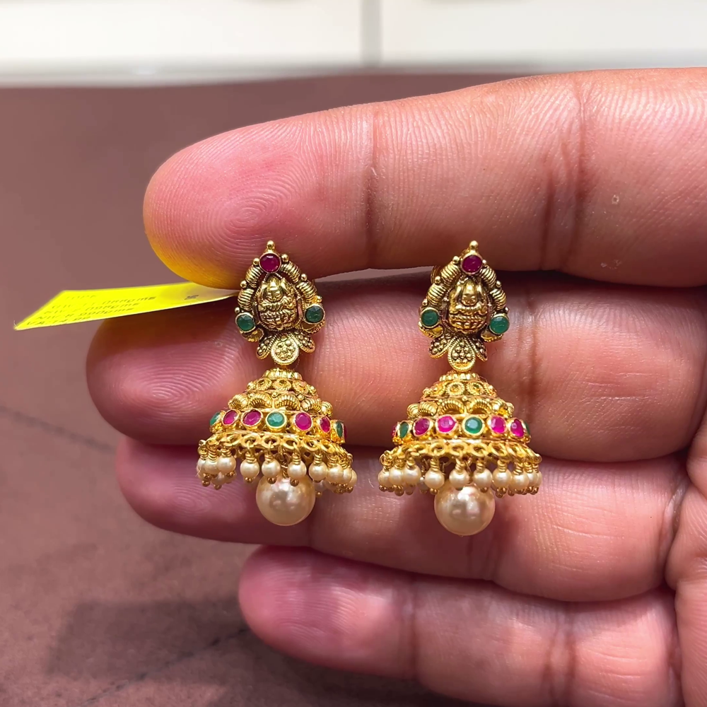 SwarnaKanchi 8.99gms EARRINGS 22K Yellow Gold