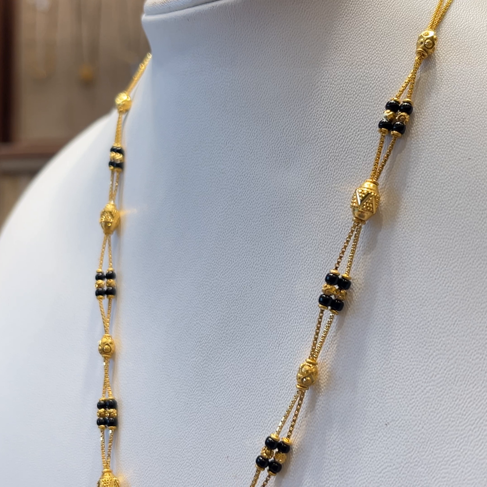 CMR 13.63gms SHORT BLACK BEADS 22K Nakshi