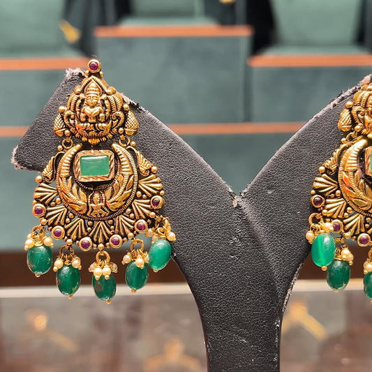 CMR 12.119gms EARRINGS 22K Nakshi