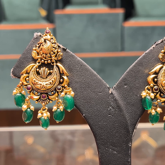 CMR 10.78gms EARRINGS 22K Nakshi