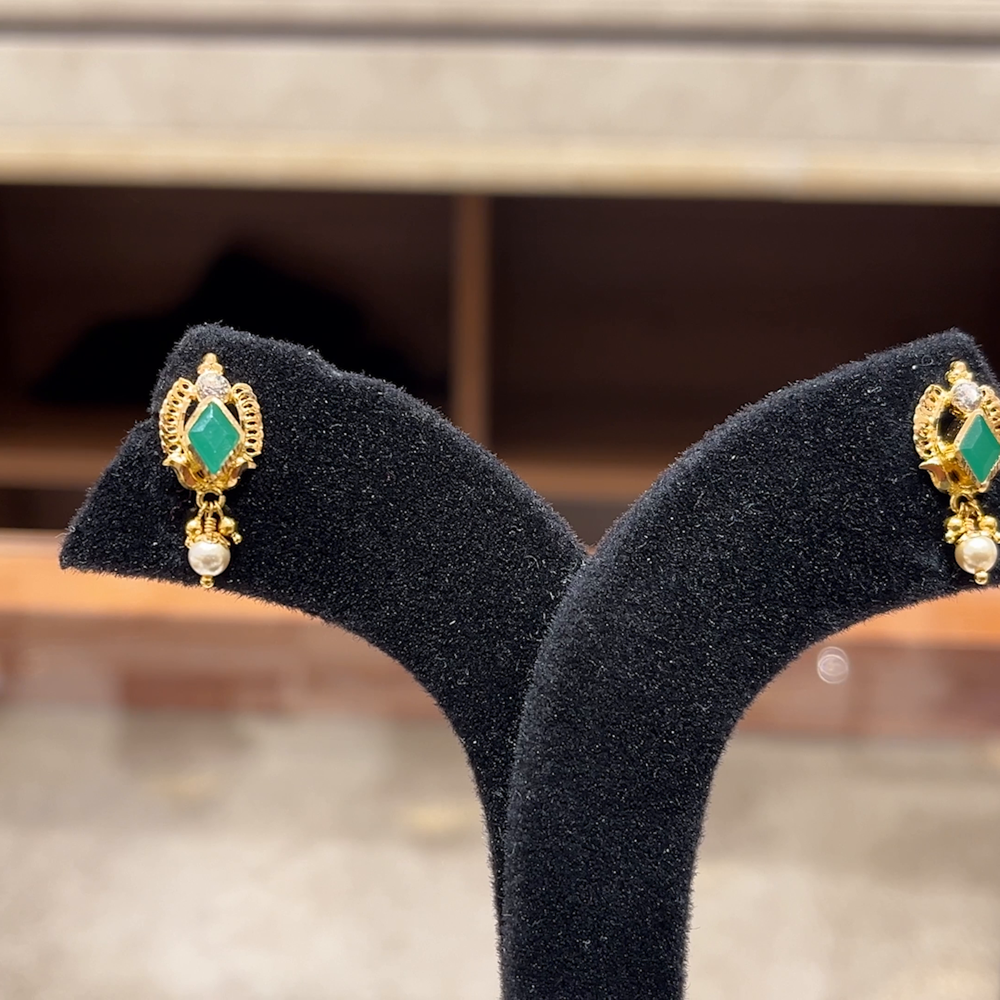 Chennai Shopping Mall 2.24gms EARRINGS 22K Yellow Gold