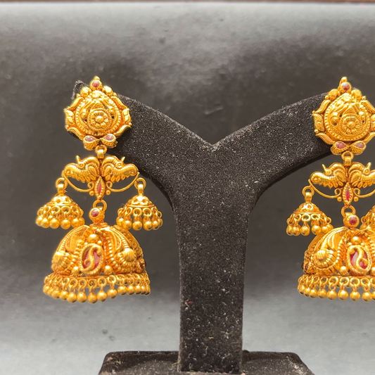 MUKUNDA JEWELLERS 20.728gms EARRINGS 22K Antique