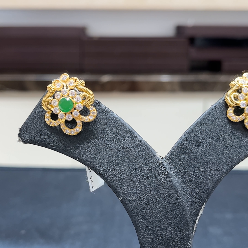 MUKUNDA JEWELLERS 5.31gms EARRINGS 22K Yellow Gold