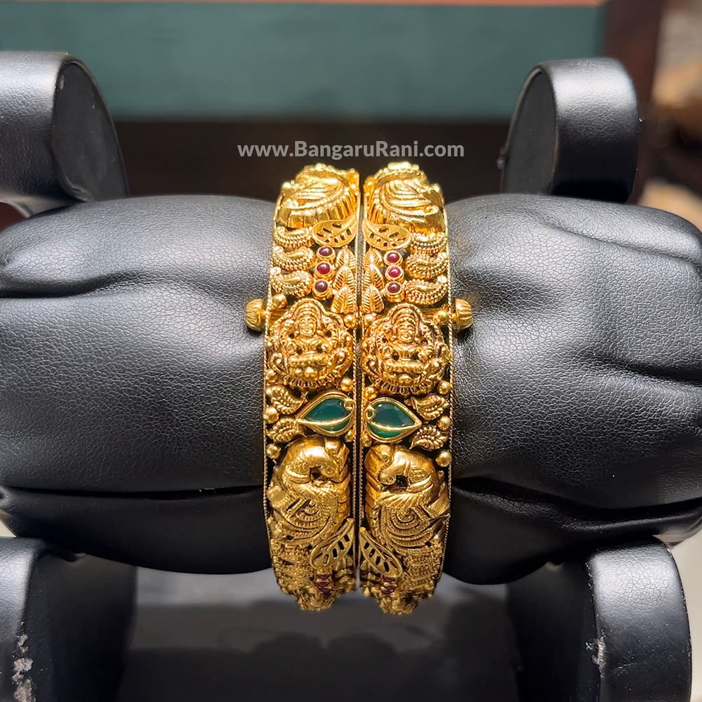 CMR 42.67gms BANGLES 22K Antique