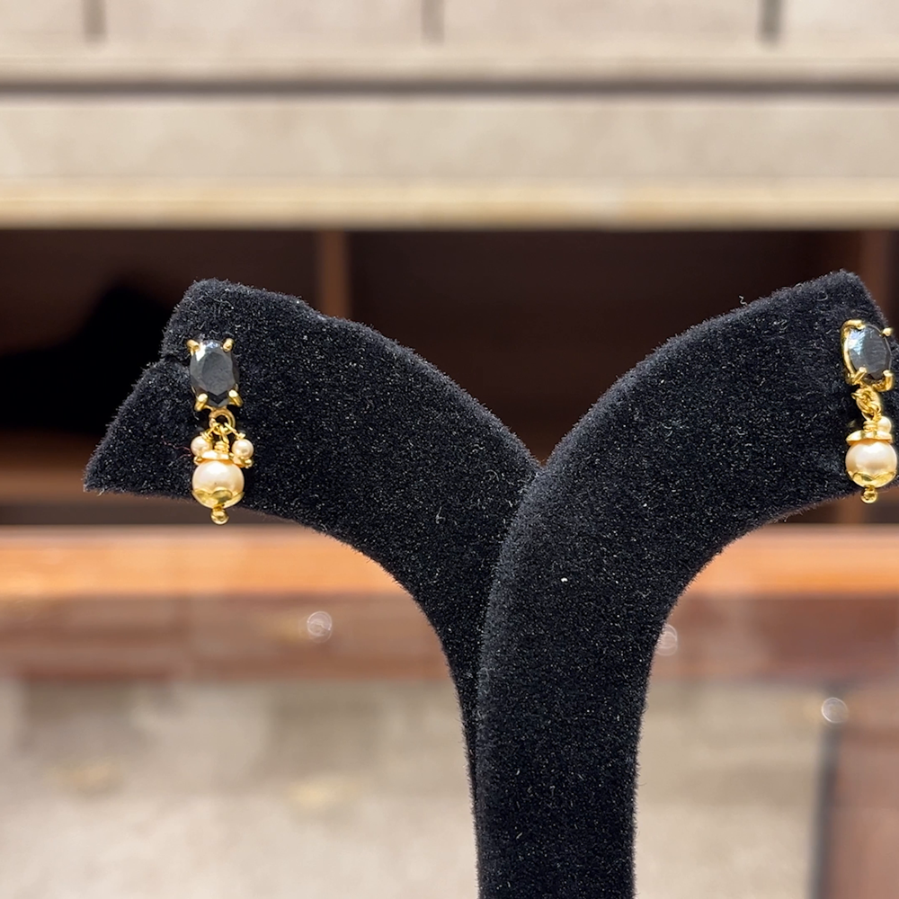 Chennai Shopping Mall 2.097gms EARRINGS 22K Yellow Gold