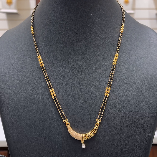 RS BROTHERS 9.191gms SHORT BLACK BEADS 22K Yellow Gold