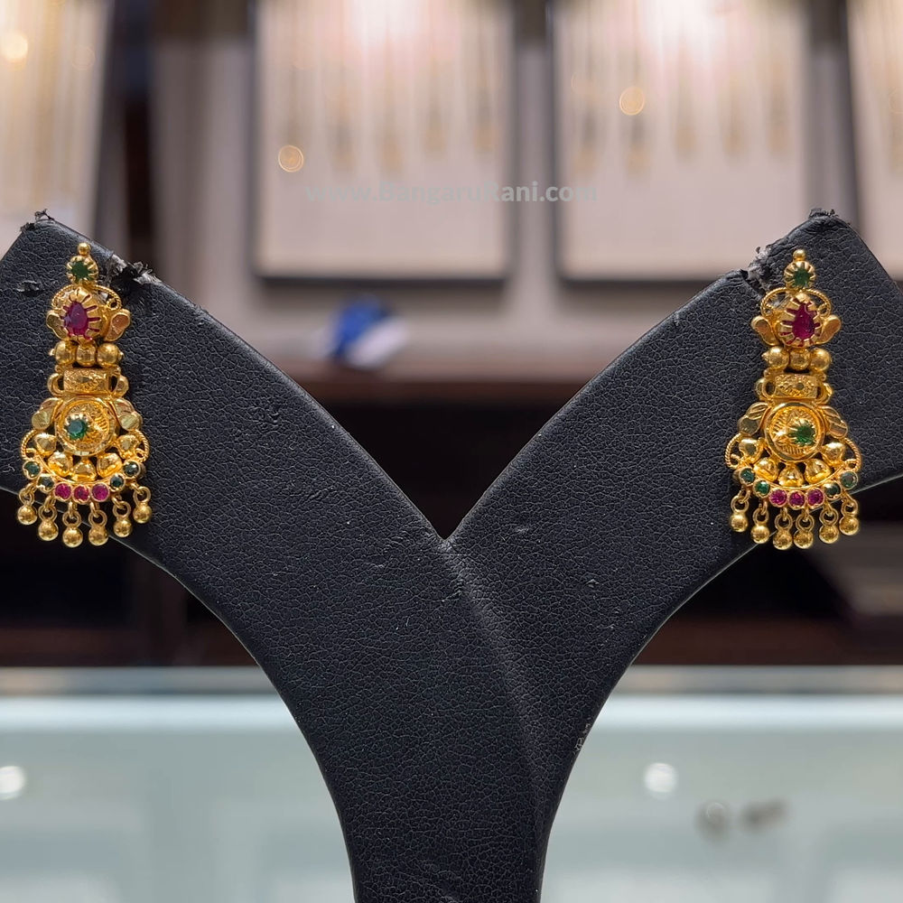 SOUTH INDIA 4.043gms EARRINGS 22K Yellow Gold