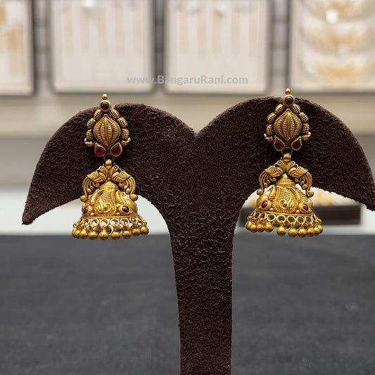 9.341gms EARRINGS 22K Antique