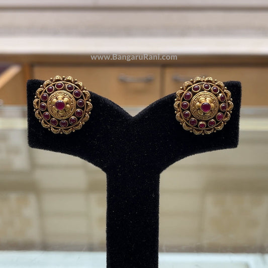 8.103gms EARRINGS 22K Yellow Gold