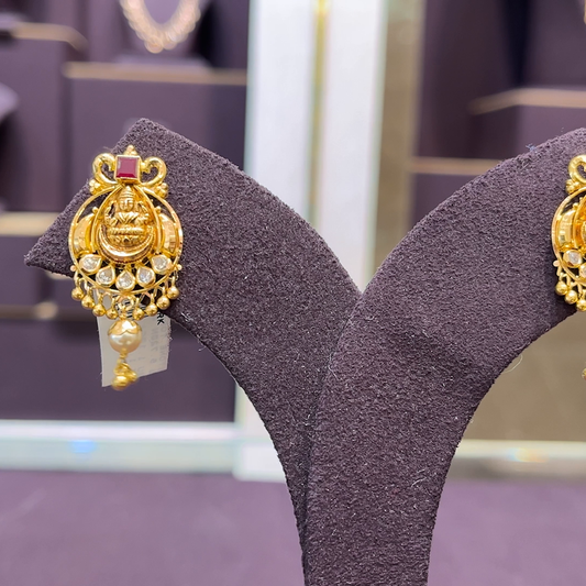 CMR 4.962gms EARRINGS 22K Yellow Gold