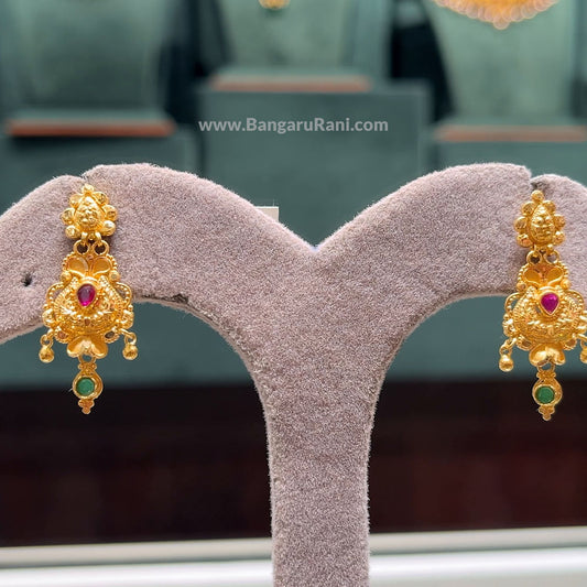 CMR 4.671gms EARRINGS 22K Yellow Gold