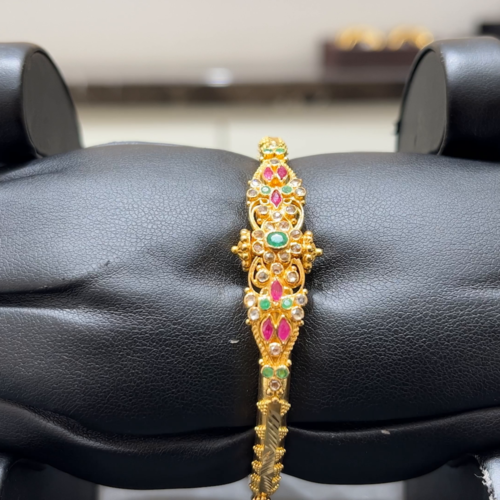 MUKUNDA JEWELLERS 18.132gms BANGLES 22K Yellow Gold