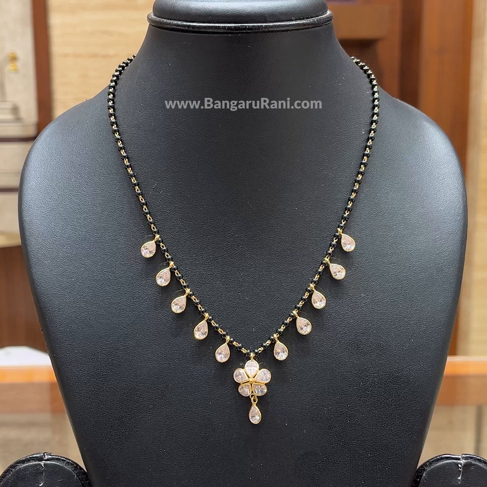 Chennai Shopping Mall 6.24gms SHORT BLACK BEADS 22K Yellow Gold