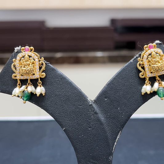 MUKUNDA JEWELLERS 7.94gms EARRINGS 22K Yellow Gold