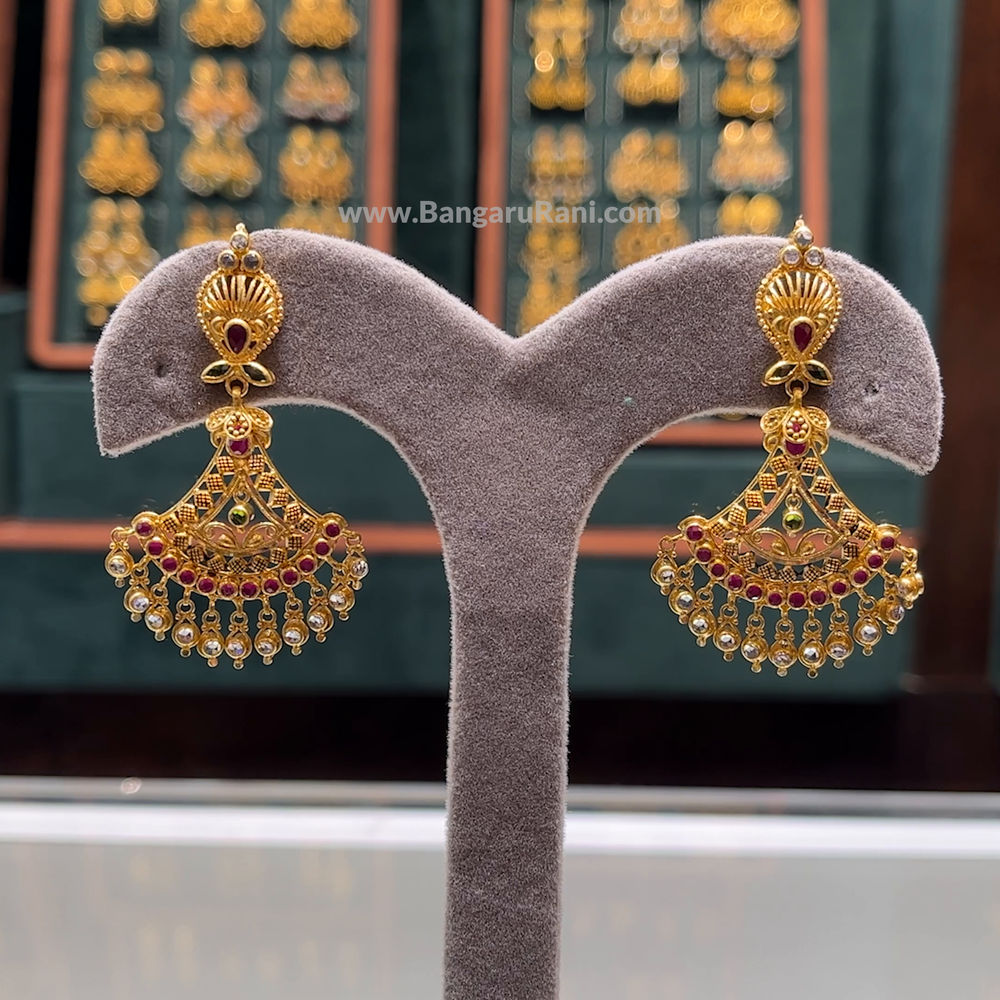 10.528gms EARRINGS 22K Antique