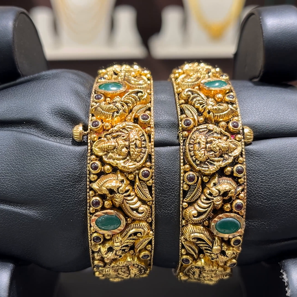 CMR 48.018gms BANGLES 22K Antique