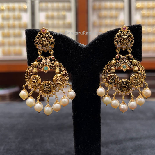 17.94gms EARRINGS 22K Antique