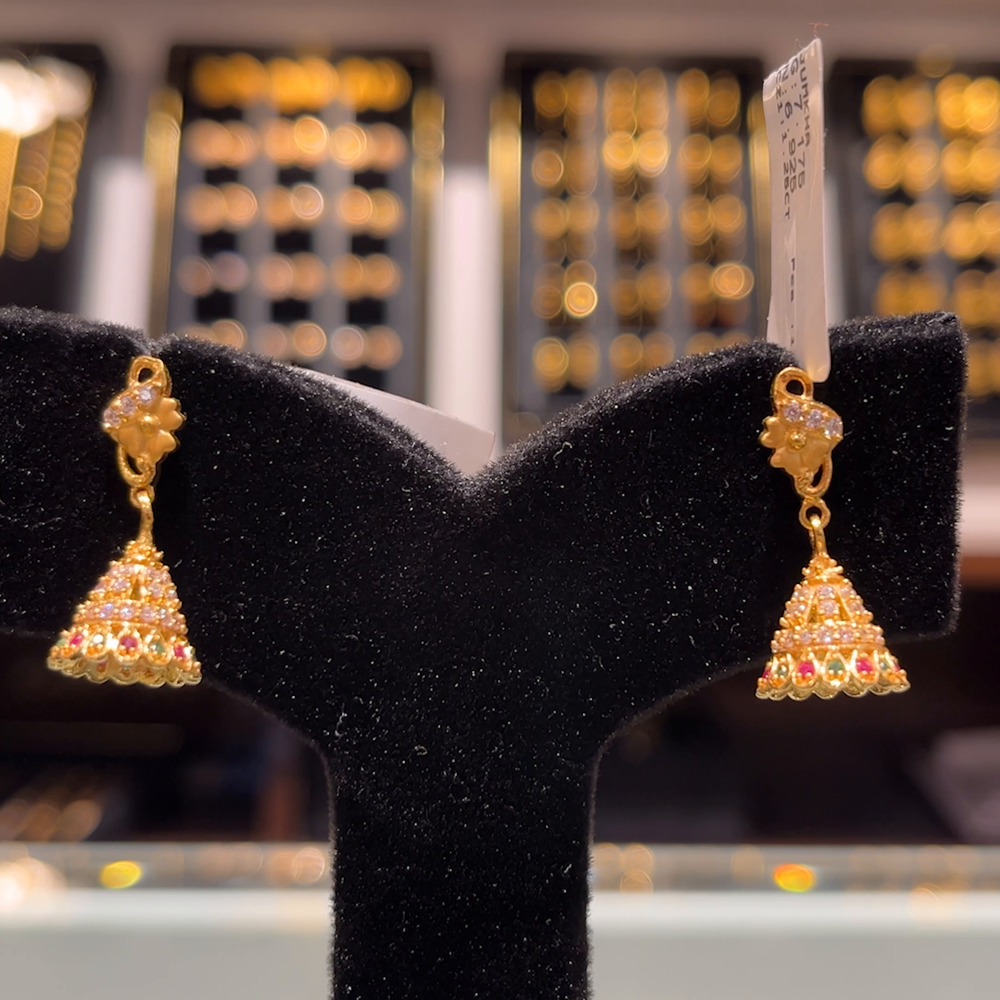 SOUTH INDIA 6.925gms EARRINGS 22K Yellow Gold