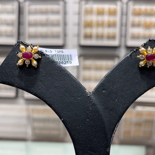 SOUTH INDIA 2.512gms EARRINGS 22K Yellow Gold