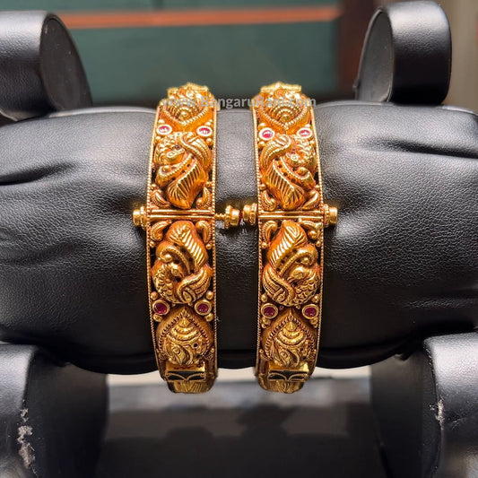 CMR 42.998gms BANGLES 22K Antique