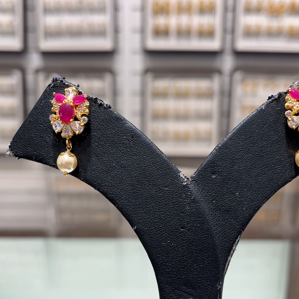 SOUTH INDIA 5.832gms EARRINGS 22K Yellow Gold