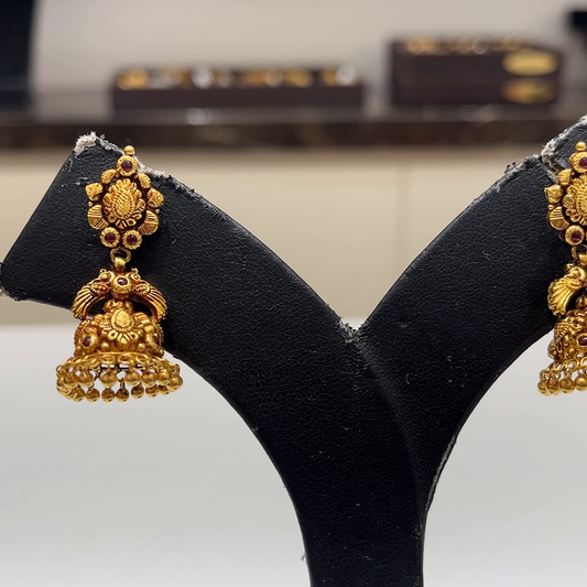 MUKUNDA JEWELLERS 8.498gms EARRINGS 22K Antique