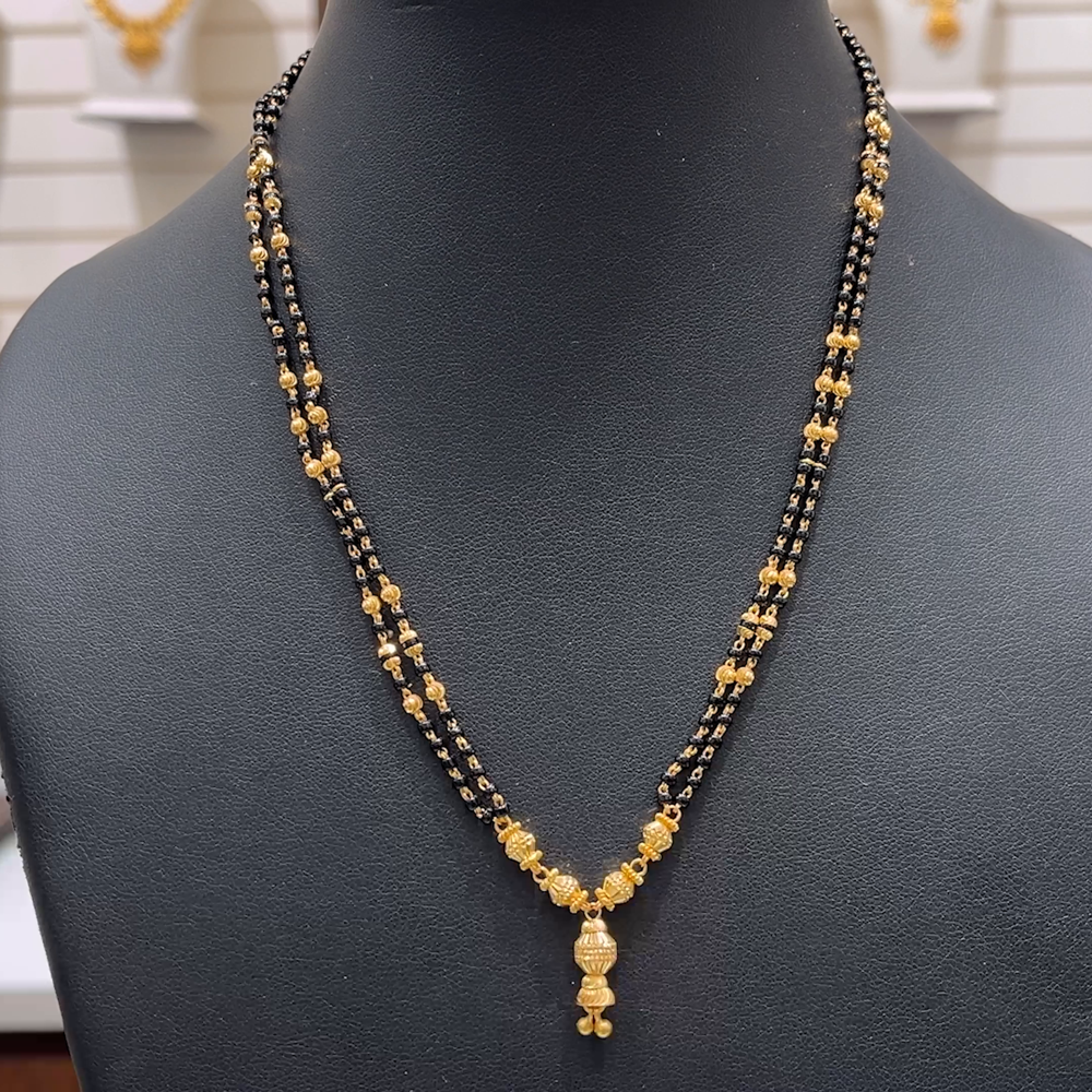 RS BROTHERS 11.095gms SHORT BLACK BEADS 22K Yellow Gold