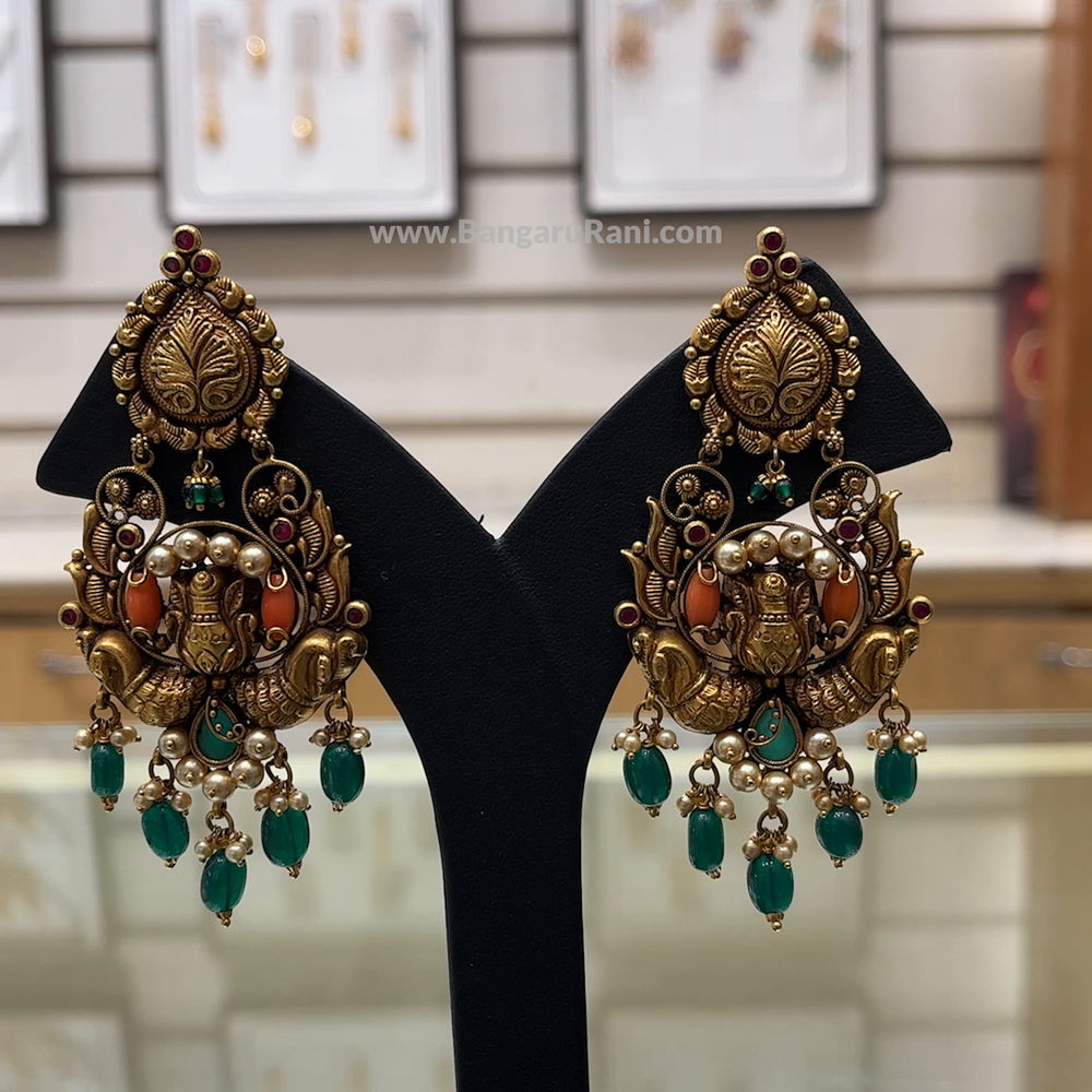 24.903gms EARRINGS 22K Antique