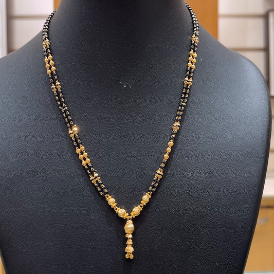 RS BROTHERS 11.625gms SHORT BLACK BEADS 22K Yellow Gold