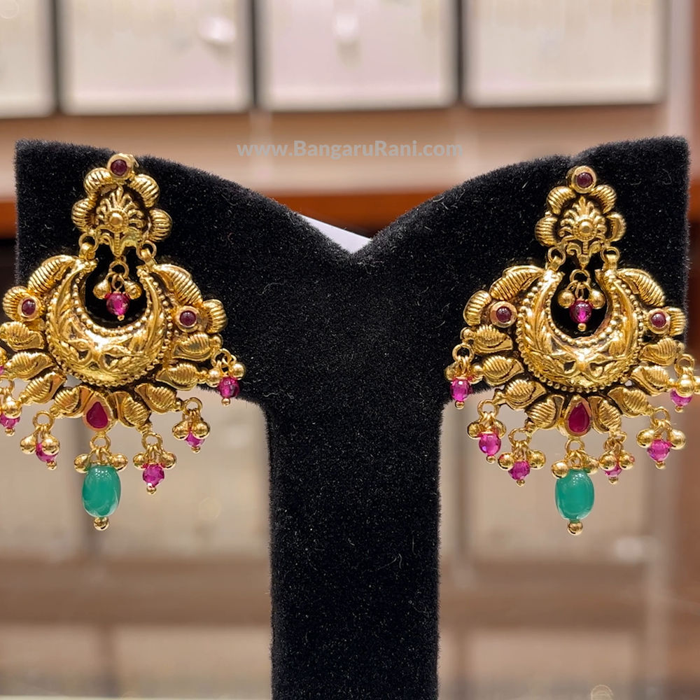 RS BROTHERS 8.475gms EARRINGS 22K Yellow Gold