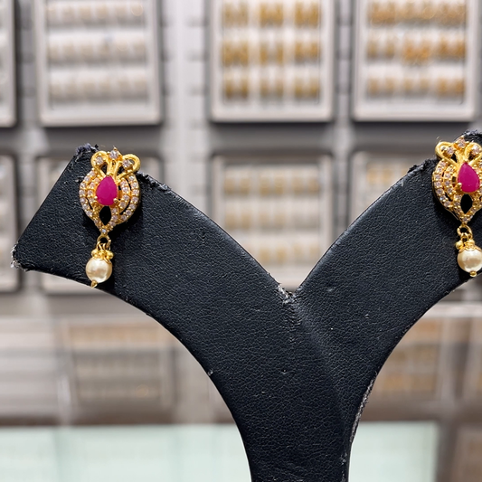 SOUTH INDIA 5.345gms EARRINGS 22K Yellow Gold