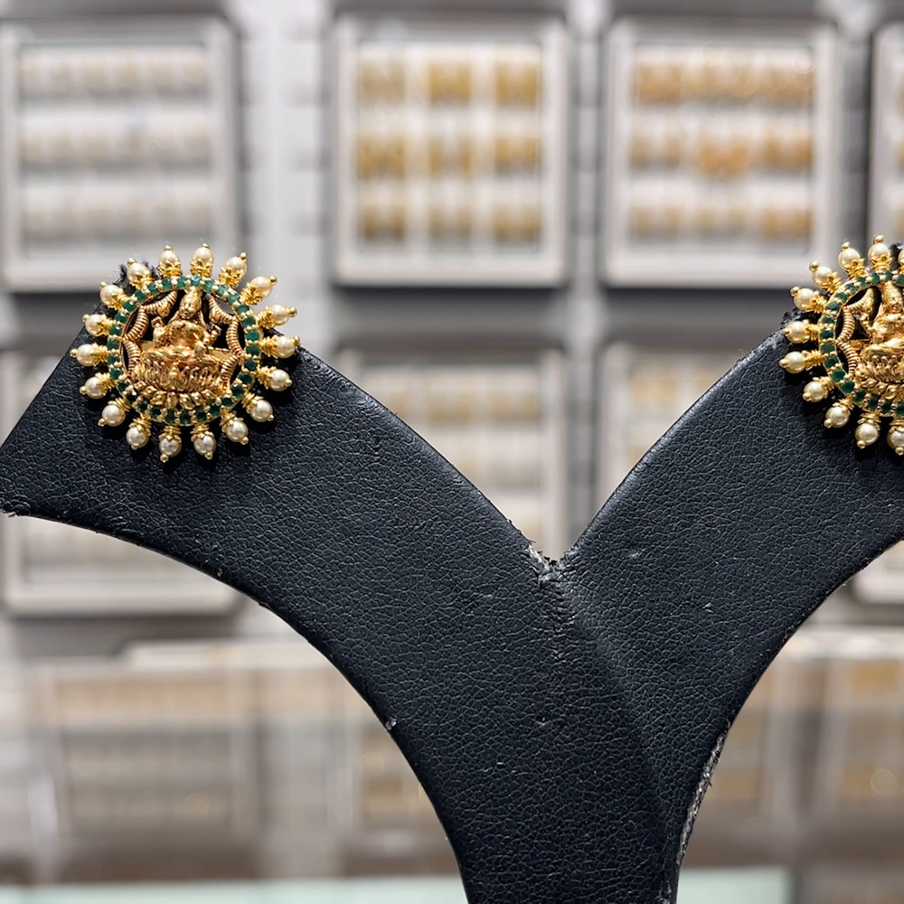 SOUTH INDIA 6.46gms EARRINGS 22K Yellow Gold